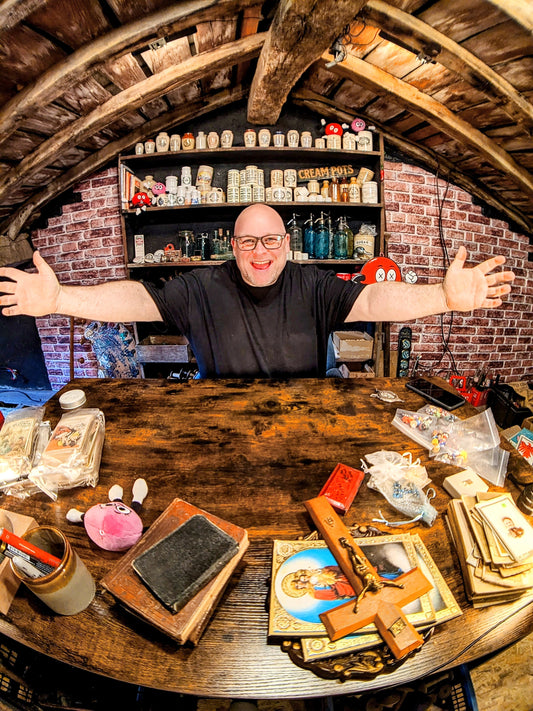 Discover Whatnot: Your Gateway to Selling Antique Goods and Vintage Decor Online